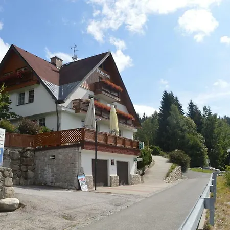 Casa de hóspedes Fuka 3*